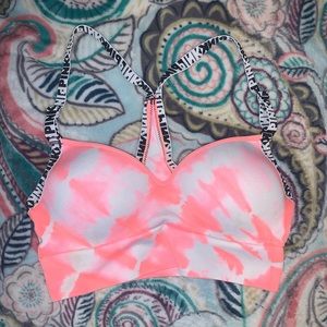 victoria’s secret pink sports bra